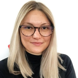 Photo of Raluca Codreanu