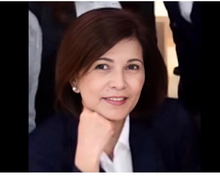 Photo of Natividad Lacuna