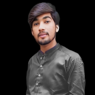 Photo of Amir Maqbool